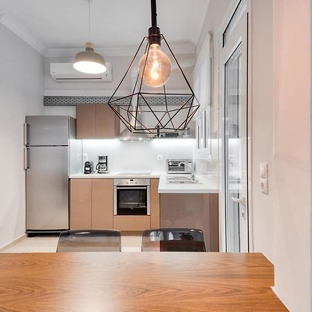 Modern 2-Bedroom Apt, 200M From The Acropolis 아테네 외부 사진