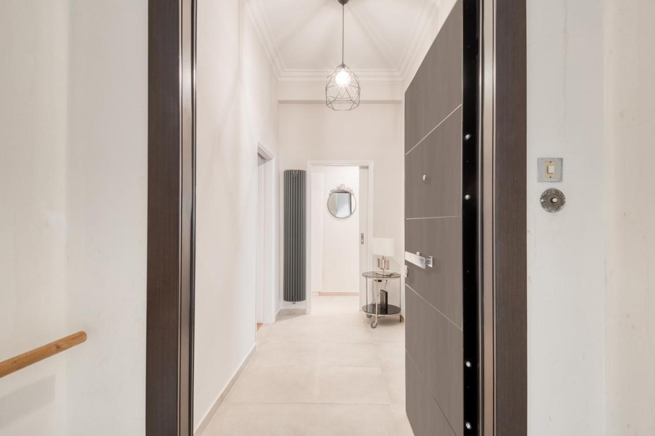 Modern 2-Bedroom Apt, 200M From The Acropolis 아테네 외부 사진