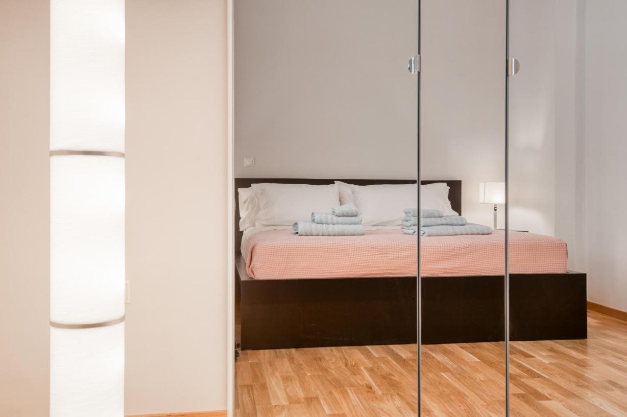 Modern 2-Bedroom Apt, 200M From The Acropolis 아테네 외부 사진
