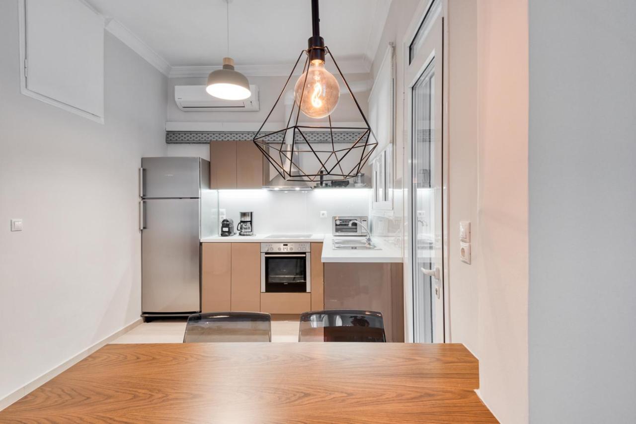 Modern 2-Bedroom Apt, 200M From The Acropolis 아테네 외부 사진